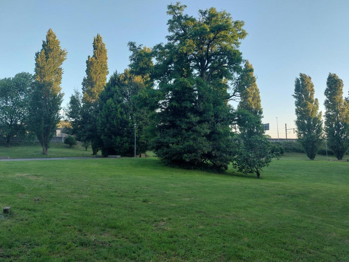 Apartamento Vieiro Con Plaza Garaje Gratis Santiago de Compostela Exterior foto